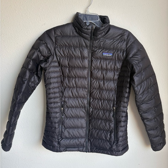 Patagonia Jackets & Blazers - Patagonia Women's Black Puffer Jacket